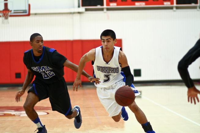 Manny Garcia scored six points and saw his last-second shot fall short in a 72-71 loss to Santa Monica.