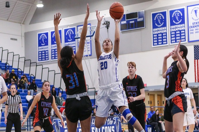 Jesenia Rendon scored a game-high 27 points to lead the Falcons