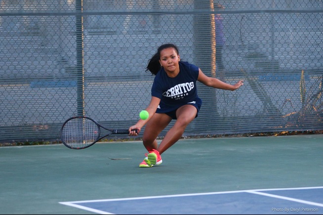 Cerritos was defeated by Glendale, 7-2