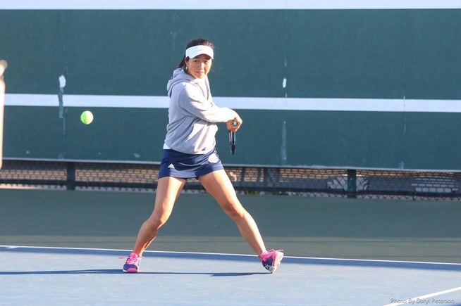 Lisa Suzuki won her singles match in straight sets, 6-0, 6-0