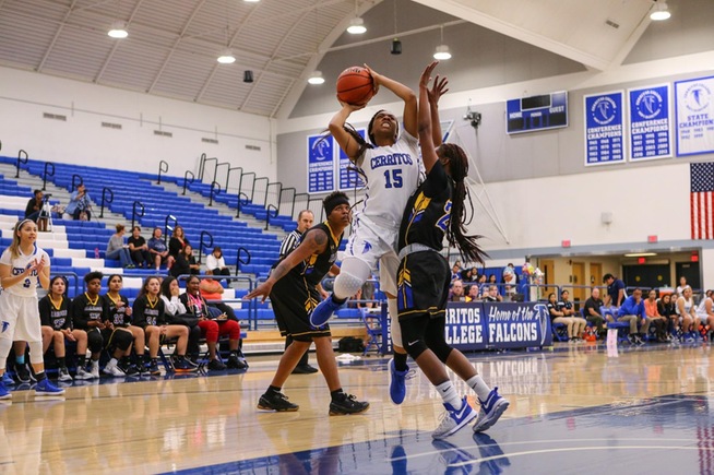 Alexis Clark produced 15 points and five rebounds for the Falcons