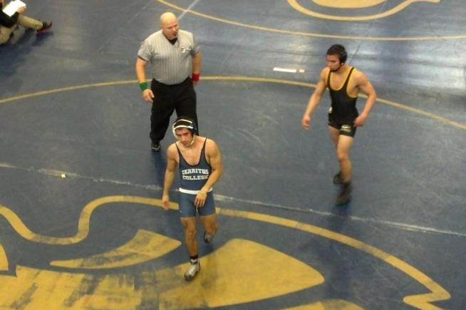 Michael Behnke posted a consolation round win to stay alive in the CCCAA State Championships
