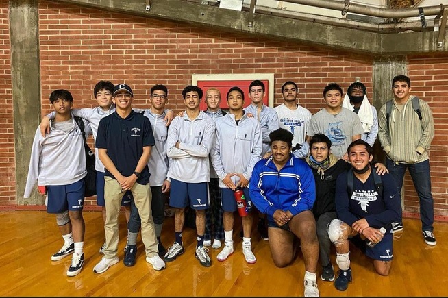 Wrestling posts conference win over Palomar