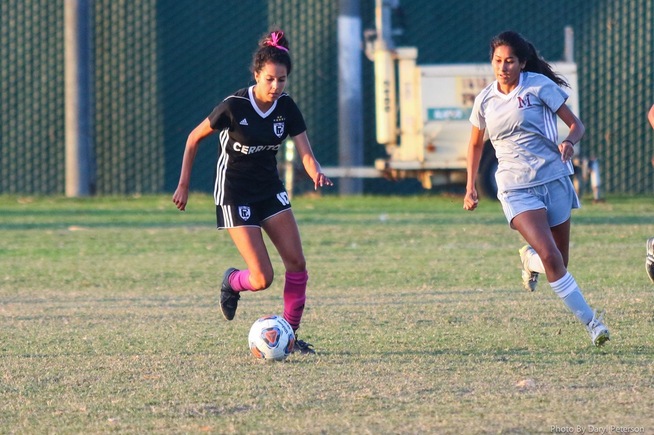 Claudia Soto and the Falcons posted a 3-0 win over Mt. SAC