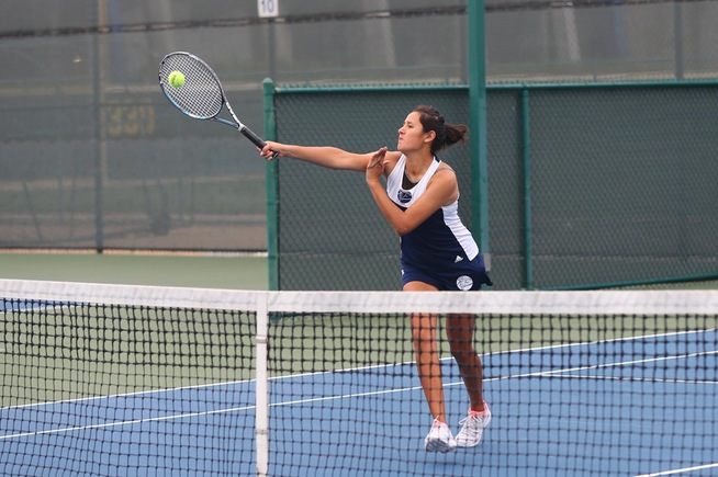 Itzi Torres and the Falcons swept past Fullerton, 9-0