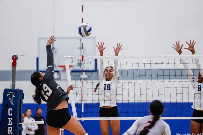 The Falcons receive a stellar all-around match from Jasmine Soto (18) in their win over Santa Ana