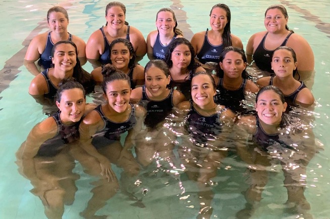 2019 Cerritos College women's water polo team picture