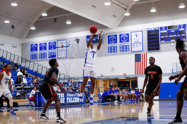 Jalen Washington was named all-conference honorable mention